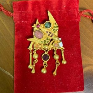 Natasha Stambouli Pin: Gold-Plated Precious Stones